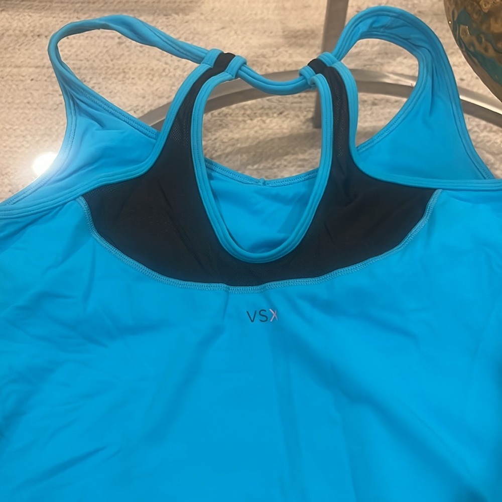 Victoria Secret Workout Tank - Picture 3 of 4